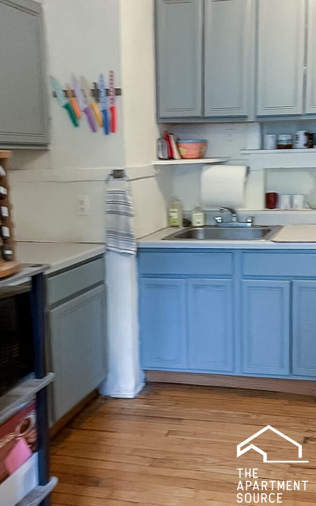 Photo - 630 W Arlington Pl Unit 2