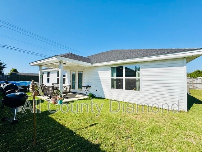 Photo - 425 Shadecrest Dr