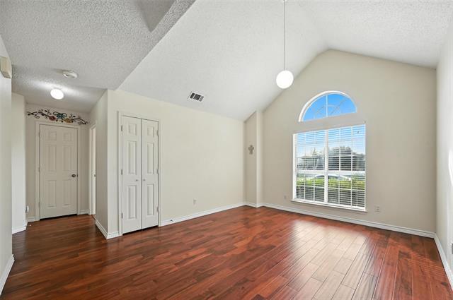 Photo - 2711 Primrose Ln
