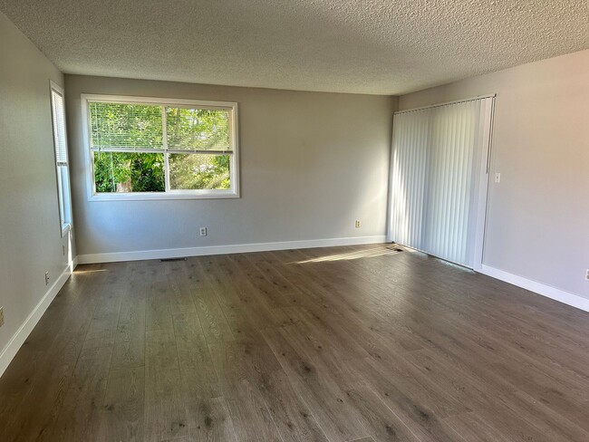 Photo - 4273 Campbell Dr SE Unidad 4275