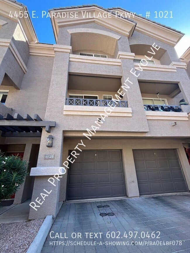 Photo - COME TOUR TODAY! Unidad # 1021