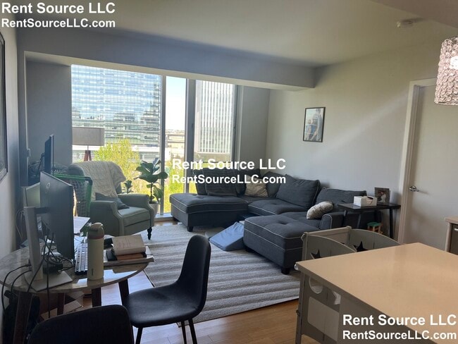 Photo - 2 Earhart St Unit 817