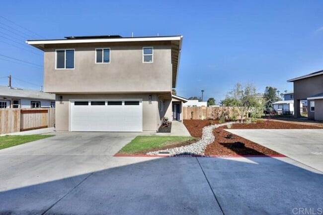 Building Photo - 1139 2nd Ave Unit 1139