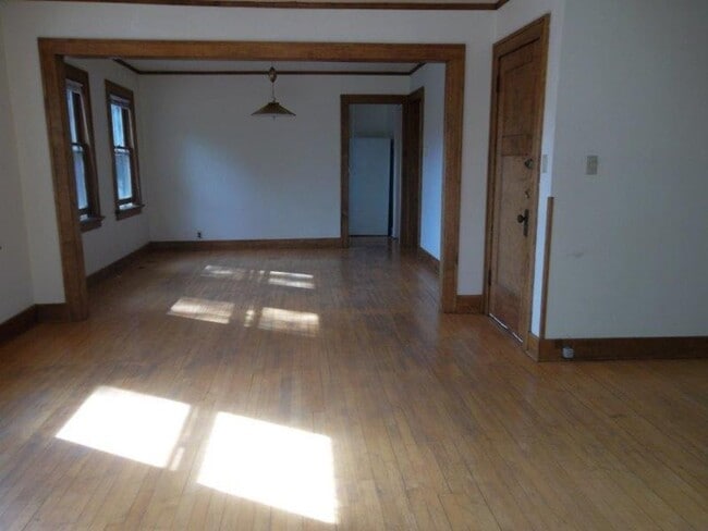 Photo - 1108 E Johnson St Unit 2