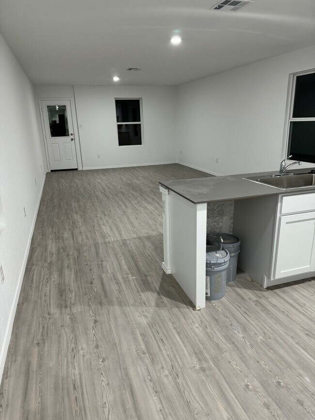 Photo - 7646 Chancery Gate