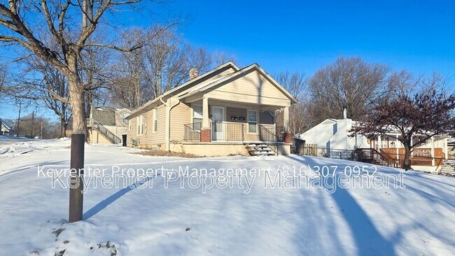 Photo - 926 S Logan Ave