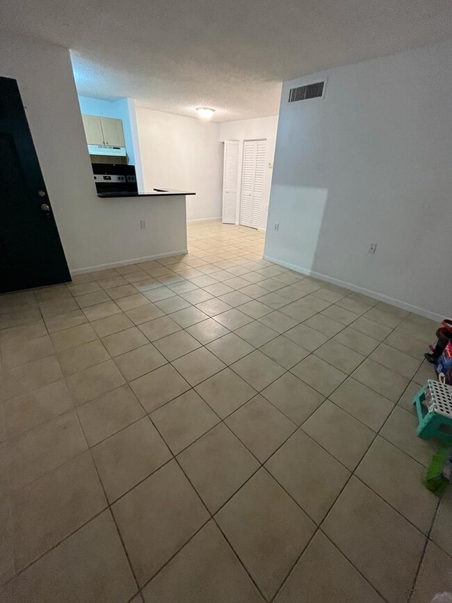 Photo - 6935 NW 179th St Unit 204