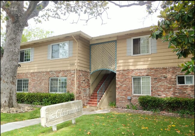 Photo - The Clairmont