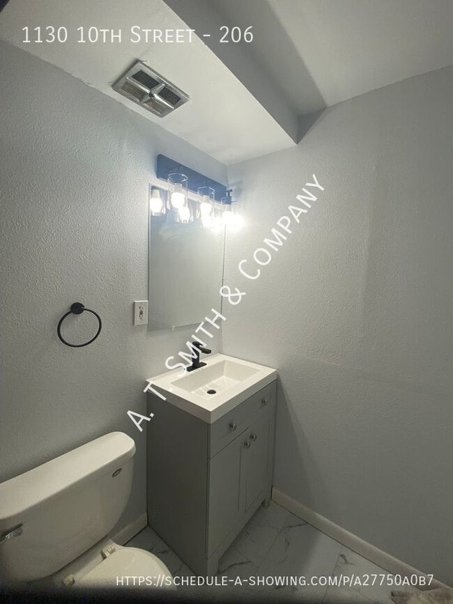 Photo - 1130 10th St Unidad 206