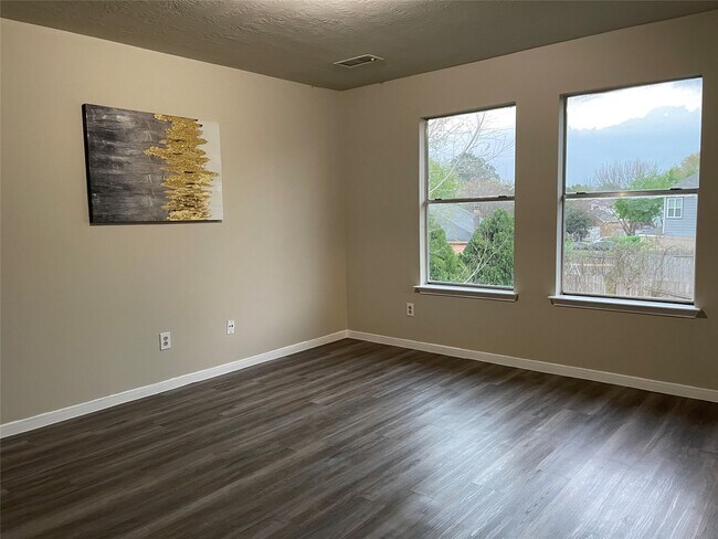 Photo - 6614 Amberfield Ln