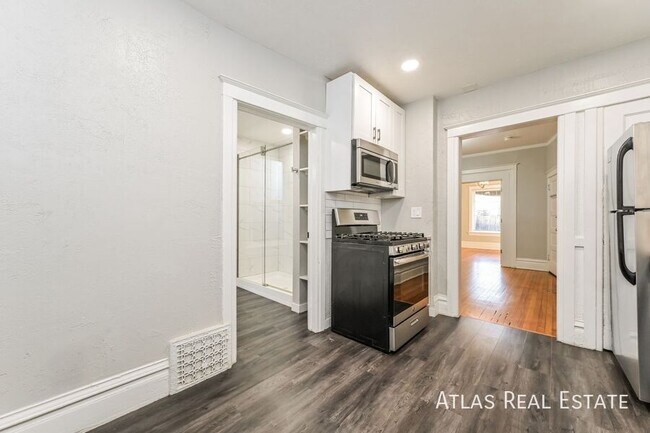 Photo - 476 N Washington St Unidad 2