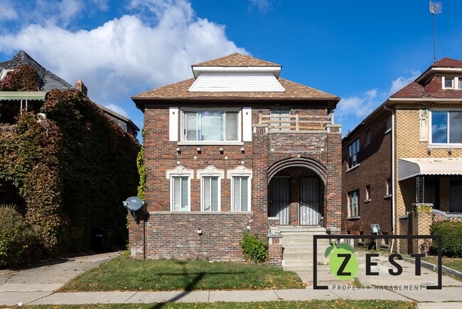 Building Photo - 3740 Tyler St Unit 3740 Tyler St  1