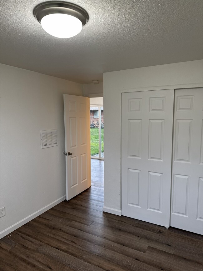 Photo - 10901 Addison St SW