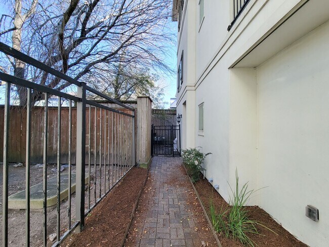 Photo - A Private Urban Retreat in the Heart of the Museum District!