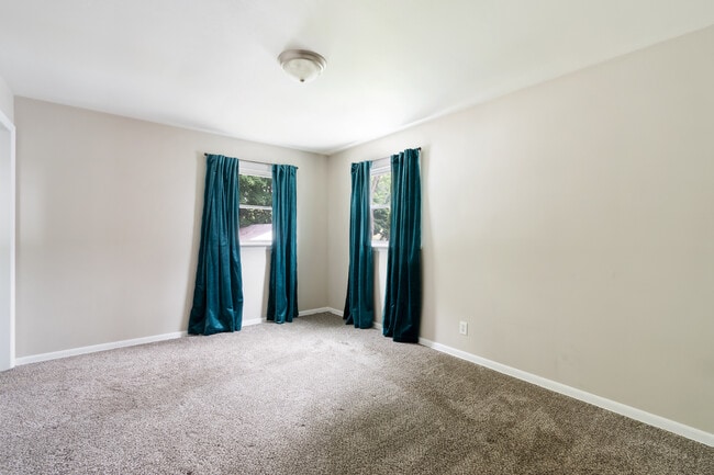 Photo - 7116 Claybourne Ave