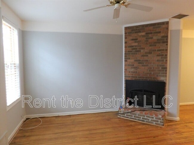 Photo - 231 14th St NE