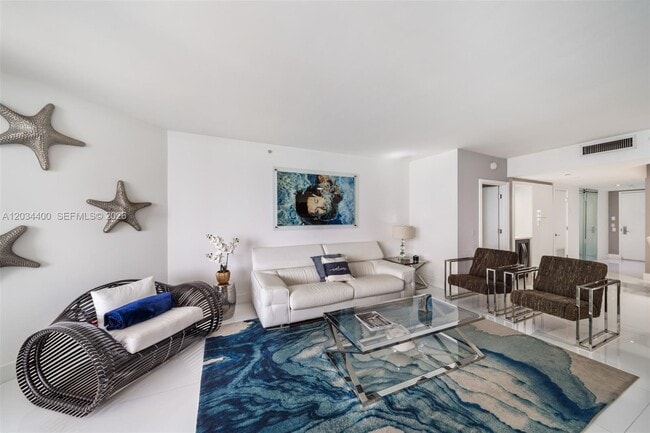 Photo - 4779 Collins Ave Unidad 2604