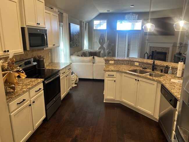 Photo - 9017 Autumnbrooke Way