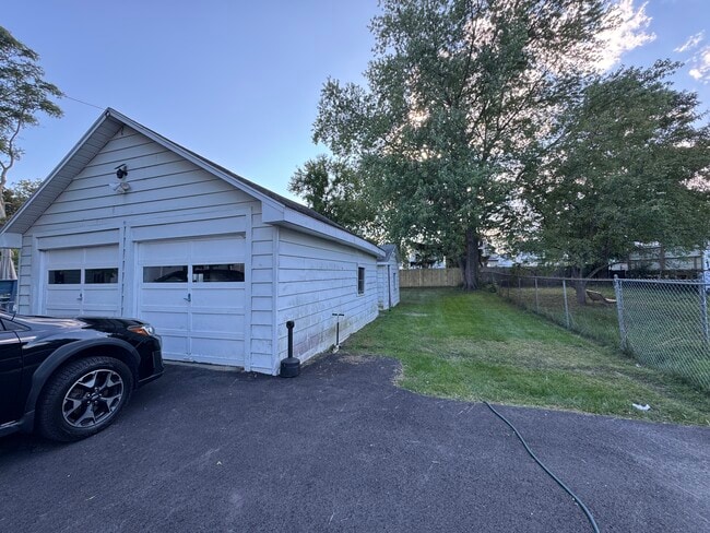 1070 Helderberg Ave Unit 1070 Helderberg , 1st Floor