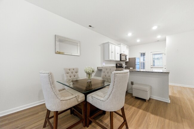 Photo - 1615 Independence Blvd