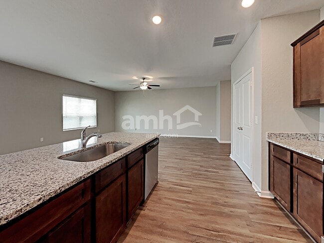 Photo - 3315 Ridge HillPkwy