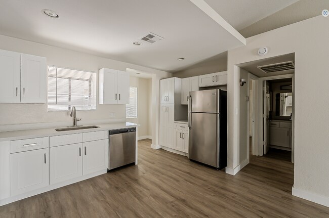 Photo - Beautifully remodeled 2bed/2ba Townhome - Ask about our Move-in Specials