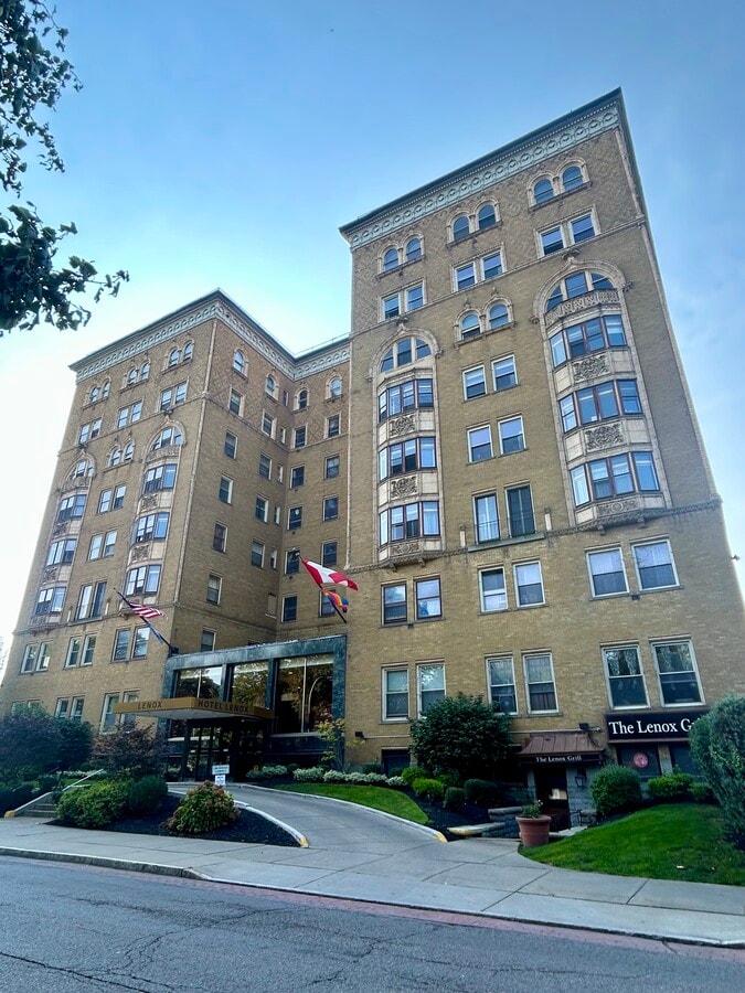 Photo - 140 North St Unidad 745