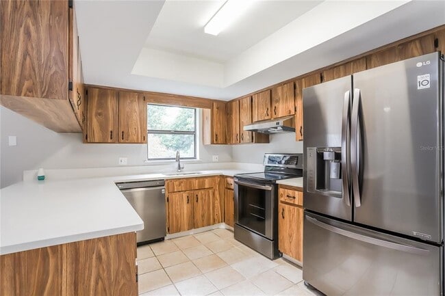 Photo - 302 N Miller Rd
