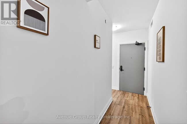 Photo - 700 Sheppard Ave W Unité 510