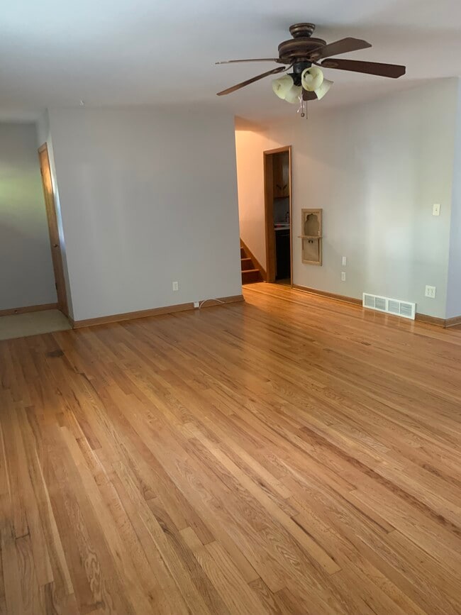 Photo - 4838 Melrose Ln