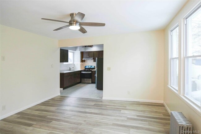 Photo - 24-10 Gillmore St Unidad 1