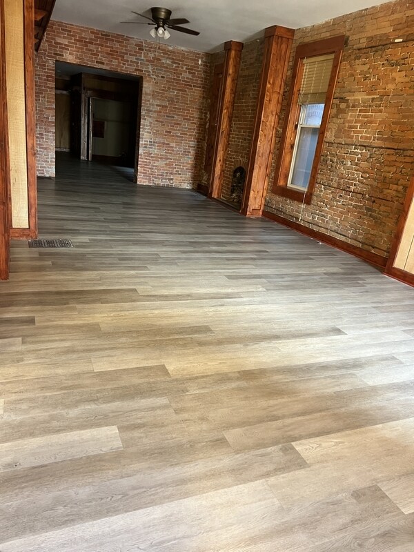 Photo - 425 N Brady St