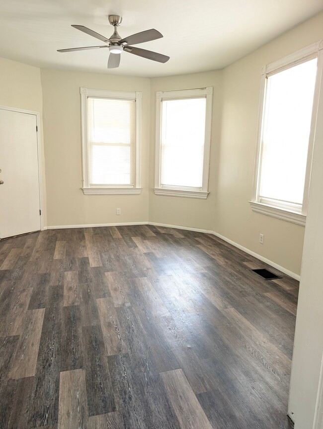 Photo - 731 Mcmakin Ave