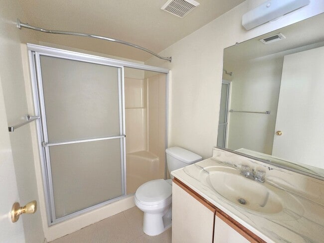 Photo - 629 W Perdew Ave Unit 629 W Perdew Ave #B