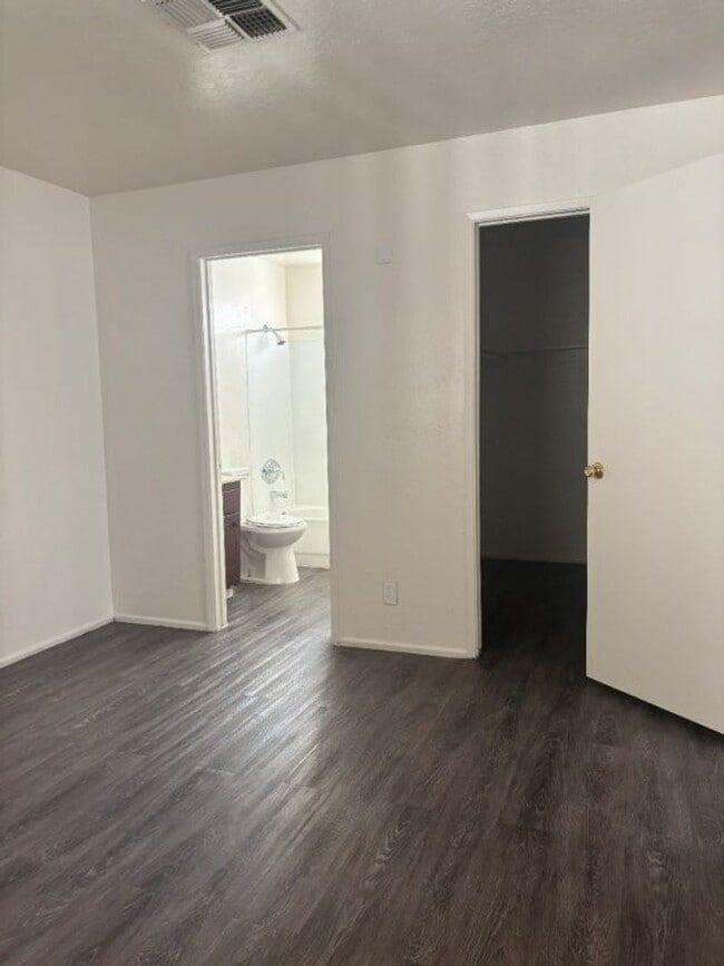 Photo - 771-773.5 Brighton Unidad 773.5 Brighton