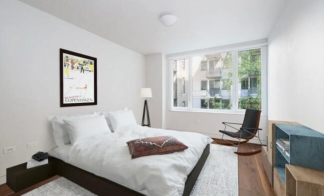 151 W 21st St Unit 5B