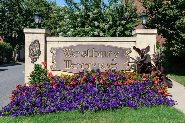 Building Photo - 135 Post Ave Unit 5T