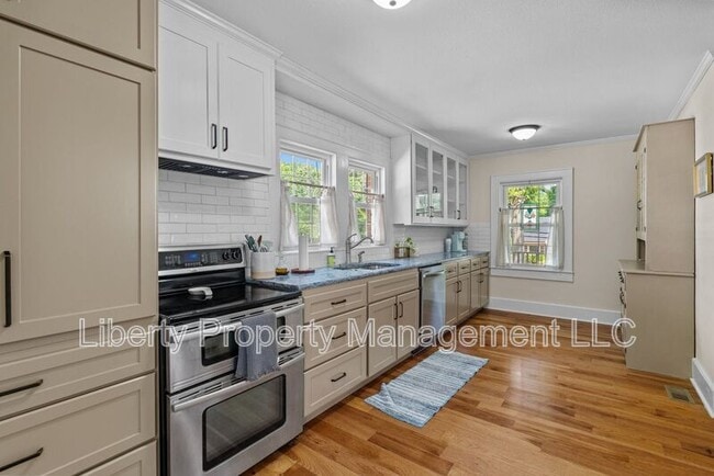 Photo - 619 Sunset Dr