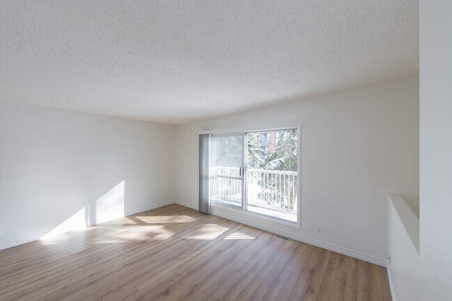 Photo - Bowness 4315 Apartments