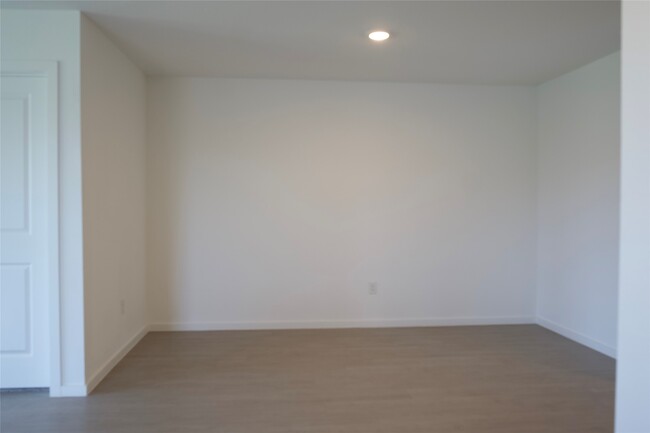 Photo - 26614 Pampas Grass Ln