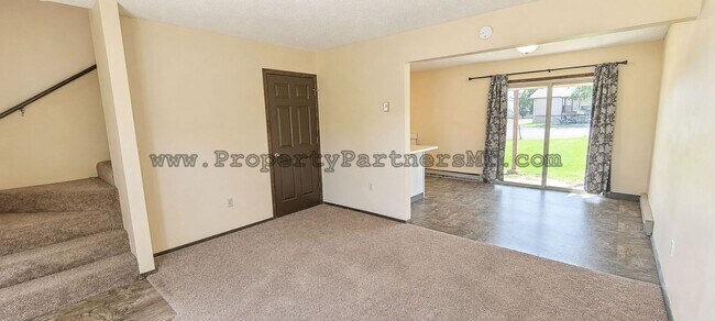 Photo - 504 S 20th Ave Unit #4