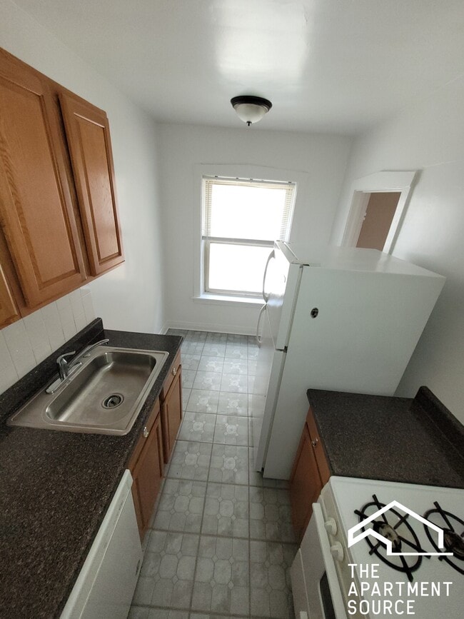 Photo - 1421 W Farwell Ave Unit 206