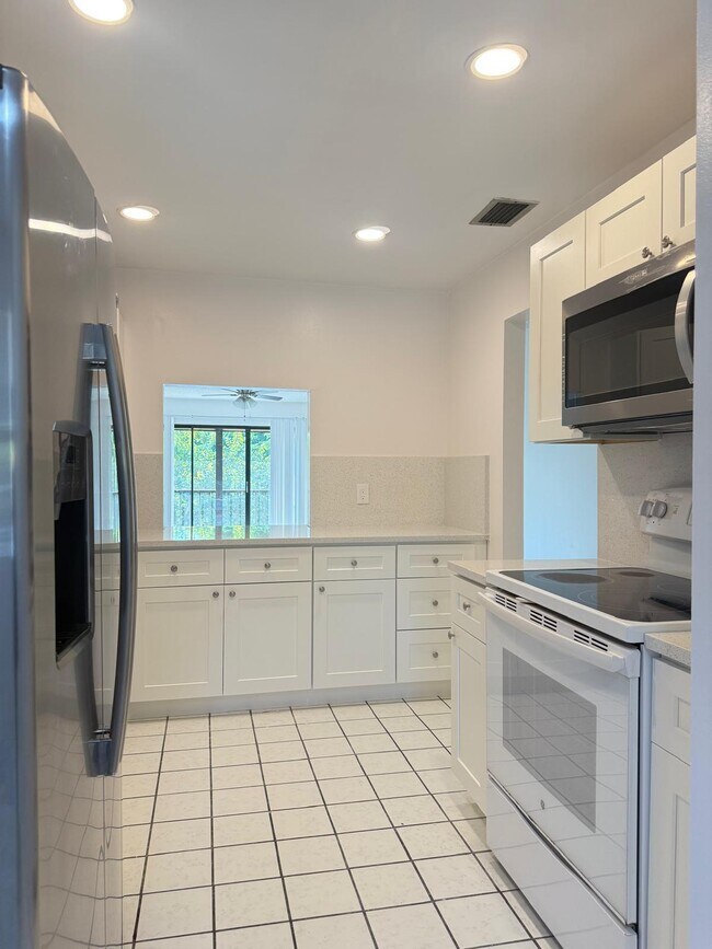 Photo - 5987 Forest Hill Blvd Unit 203