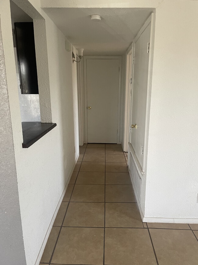 Willow Wood Apartments