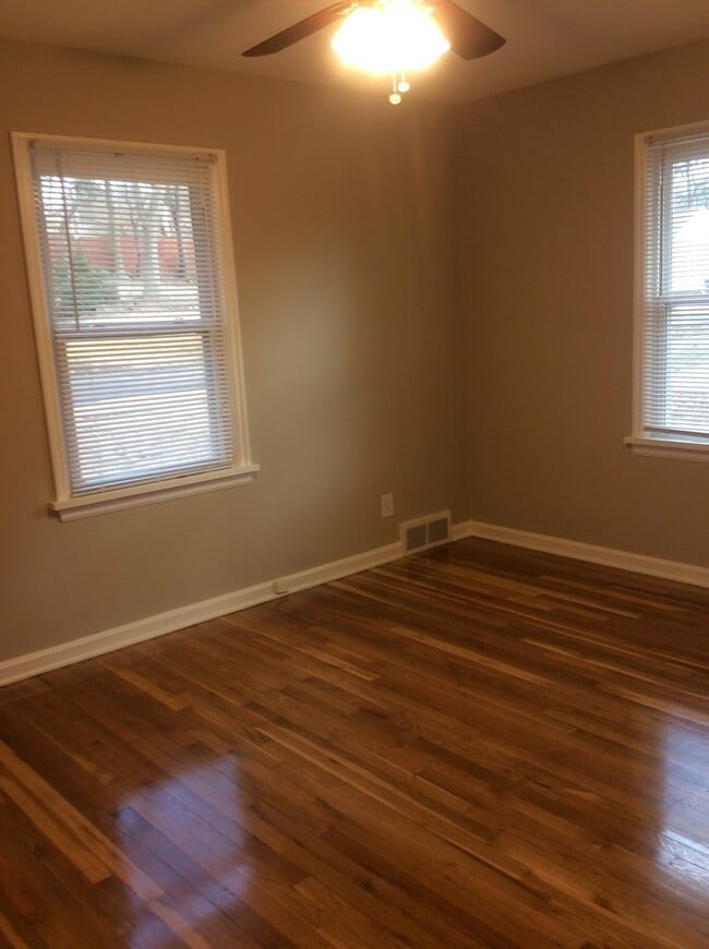 Photo - 1041 Willmann Ct