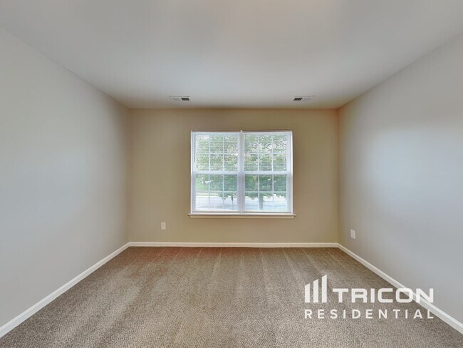 Photo - 1137 Vistalite Ln