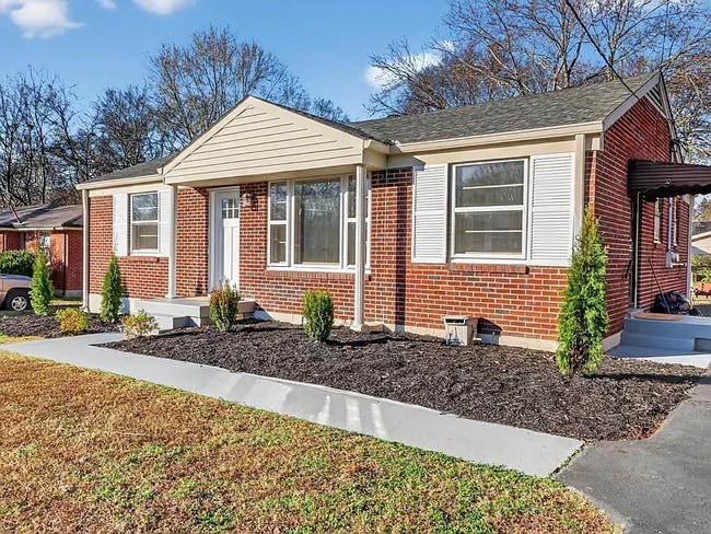 Photo - 2718 Mckeige Ct