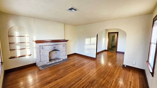 Photo - Lovely Duplex in a Prime NW OKC Location!