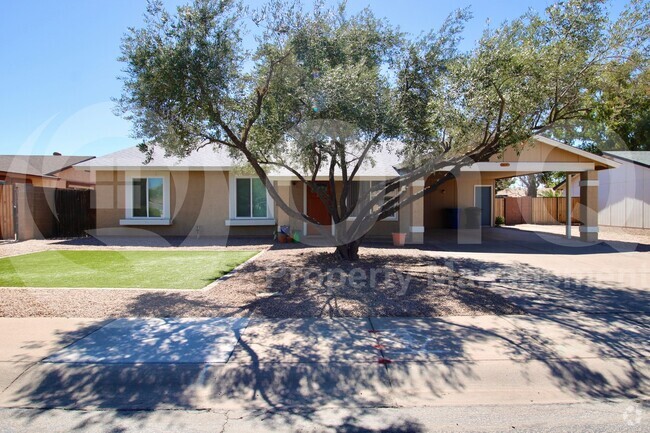 Building Photo - 517 W Highland St Rental