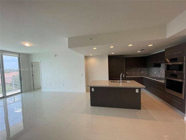 Photo - 7875 NW 107th Ave Unit 409